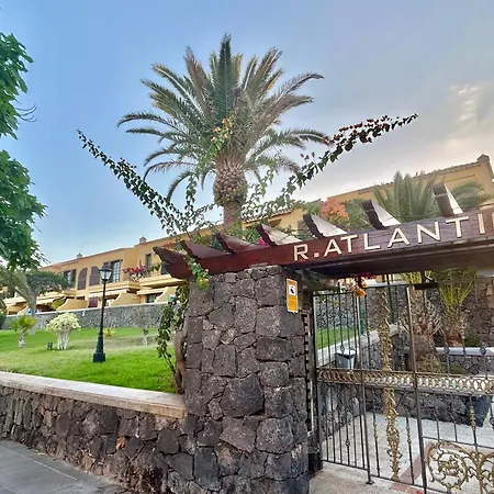 Sunny Silencio Retreat Atlantico アパート *